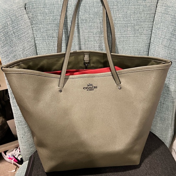 Coach Olive Green Tote Bag - Picture 1 of 5